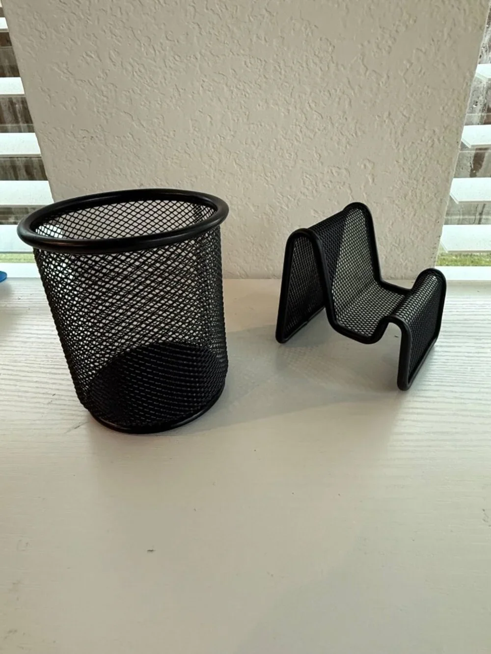 Black Mesh Pen & Card Holder Set For Desk Organization